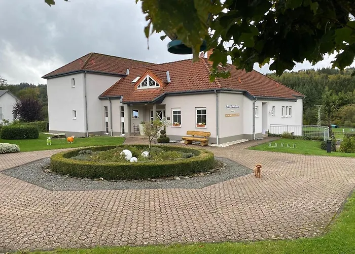 Das Landhaus 3* 普鲁姆